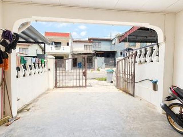 Full Loan Cash Out Hang Tuah Taman skudai baru low cost renovated