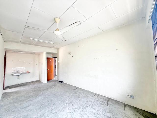 Full loan Cash out Unit 3bed 2bath Flat Taman Sri Pulai Perdana