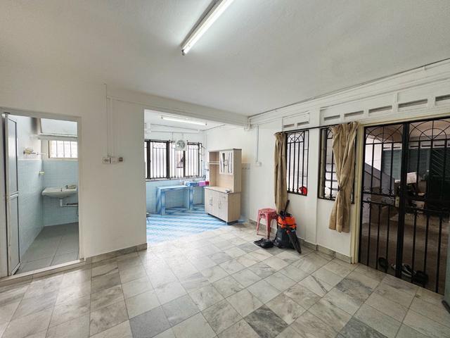 Full Loan CashOut Selesa Jaya Skudai Lowcost Flat Fully Renovated Sale