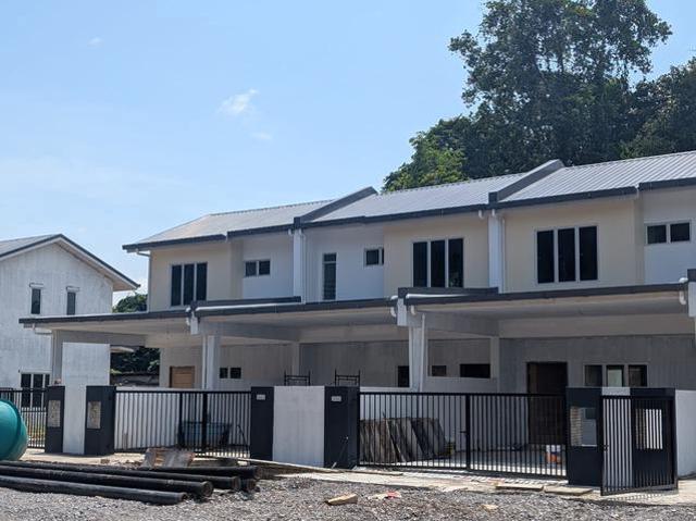 Full loan Cheapest Double Storey CORNER Batu 28 KuchingSerian