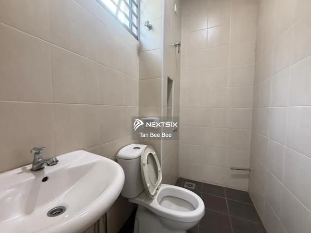 Full loan Available Single Storey Intermediate for sale Nanas Road