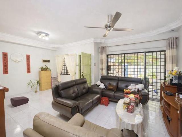 Full Loan Bandar Putra Kulai Double Storey Renovated Unblock View