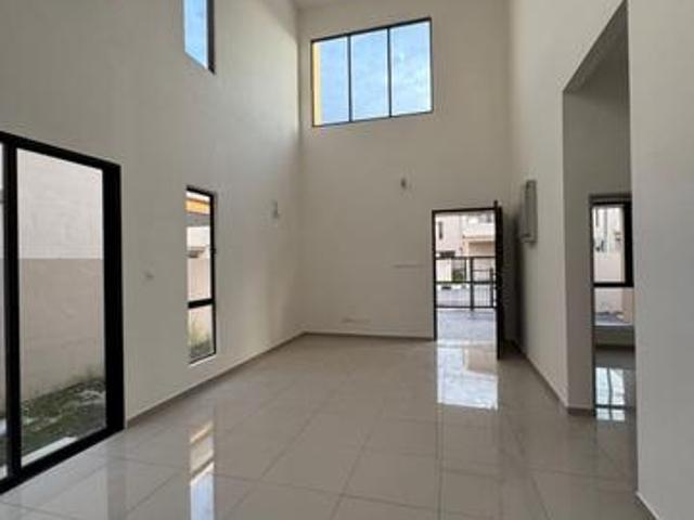 Full Loan Bungalow For Sale La Casa Lunas