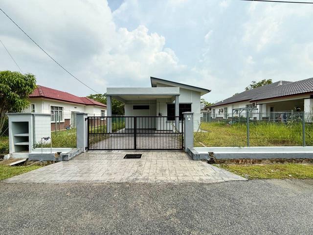 FULL LOAN Bungalow Single Storey Mahkota Hills Semenyih