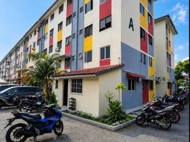 FULL LOAN Ground Level Flat Subang Perdana