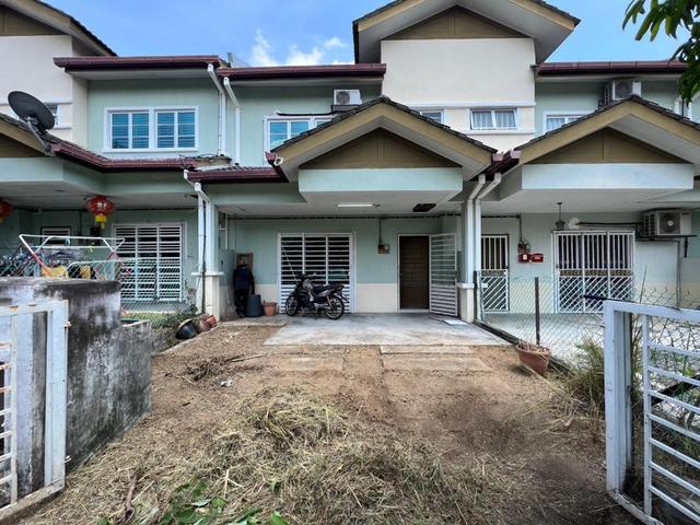 FULL LOAN Double Storey Terrace Puteri Ariel Kota Puteri Ijok