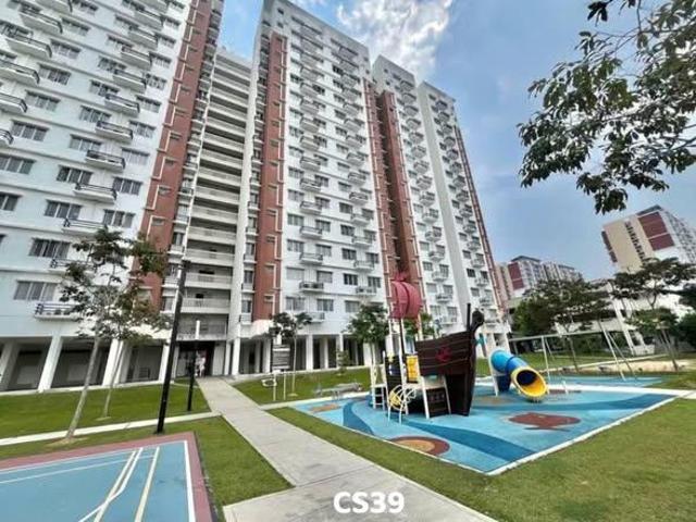 Full Loan De Bayu Apartment Setia Alam 900sqft 3R2B Gated Guarded Sale