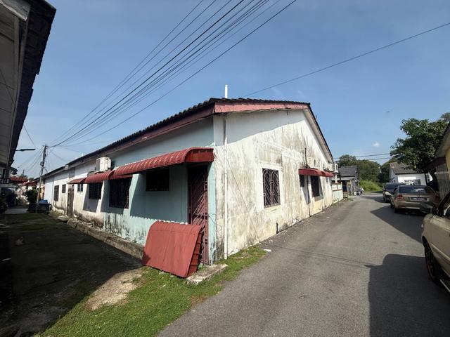 FULL LOAN End lot 1 Storey House Taman Klang Perdana Kapar
