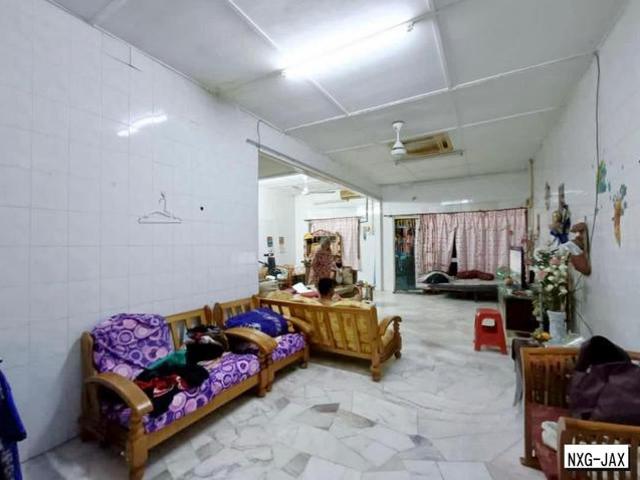 Full Loan Extend Partially Furnished 22x70sqft 1Sty Taman Klang Utama