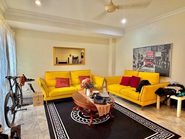 FULL LOAN Extended 2 storey PUTRA HEIGHTS