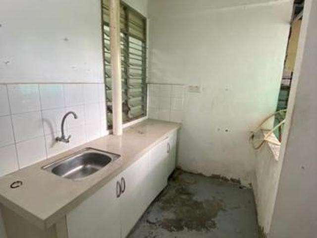 Full loan First floor Alma flat Sejahtera Jaya Have kitchen cabinet