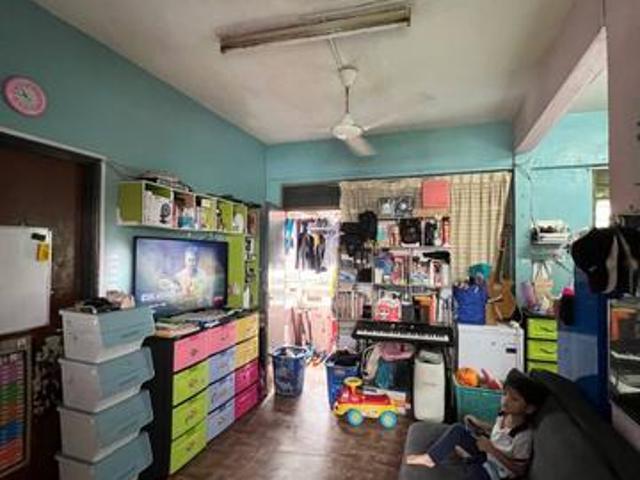 Full Loan Flat Taman Perling Low Floor 1st Floor Corner