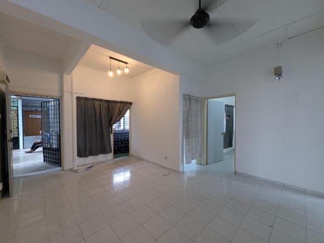 FULL LOAN Flat Taman Sri Manja Petaling Jaya