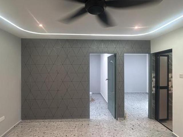 Full Loan Flat Selesa Jaya Ground Floor 3 Bilik Skudai Johor