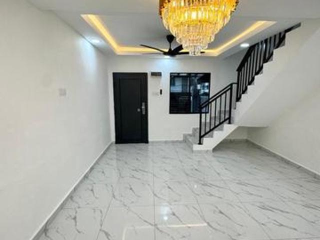Full Loan Free Stamping Taman Mesra Ulu Tiram fully renovated low cost