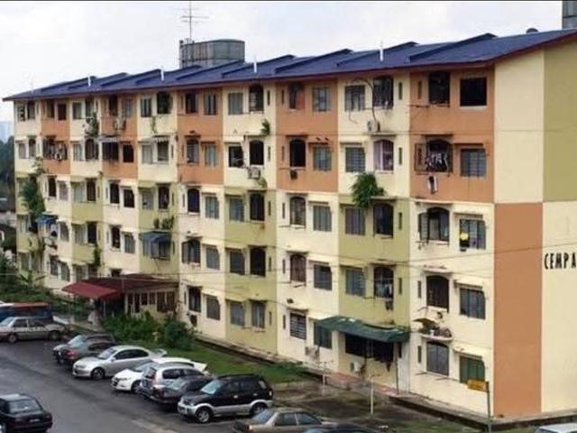 Full Loan Free Stamping Flat Taman Cempaka Kempas Good Condition