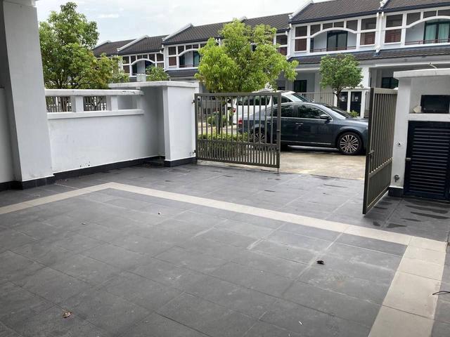 Full Loan have chance 22x70 Eco Majestic Cradleton Semenyih