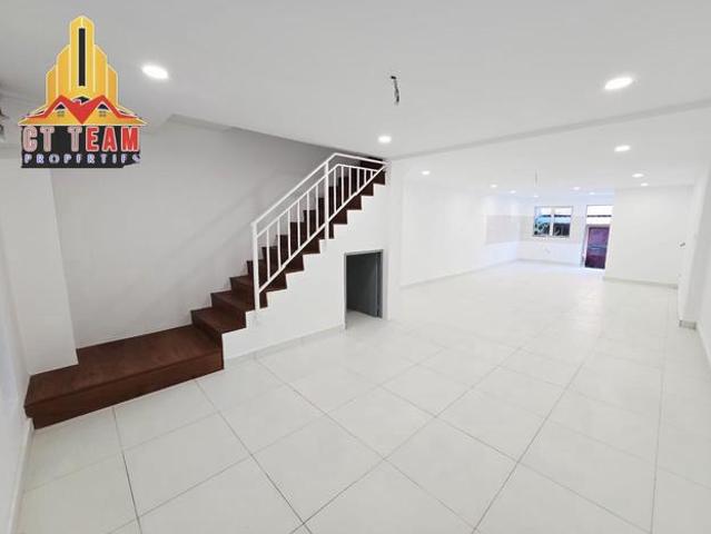 Full Loan I Fully Renovated 2 Storey Taman Jasmin Kajang