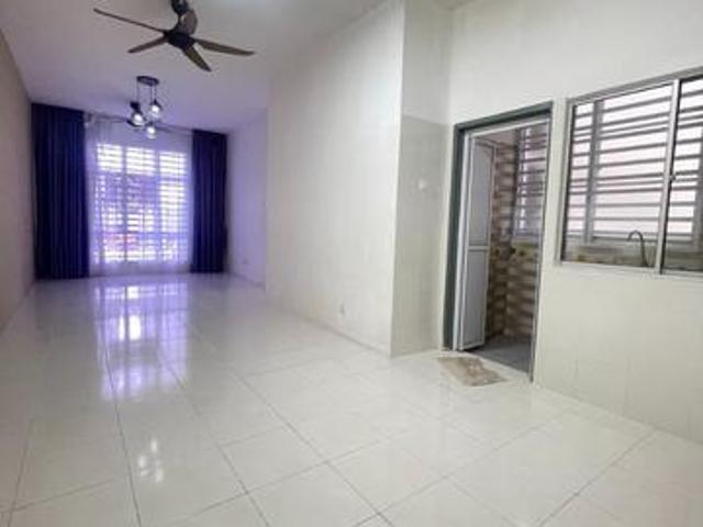 Full Loan l 3R2B l Freehold