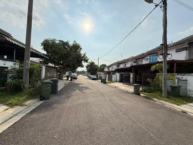 Full Loan laman setia partial furnished good condition