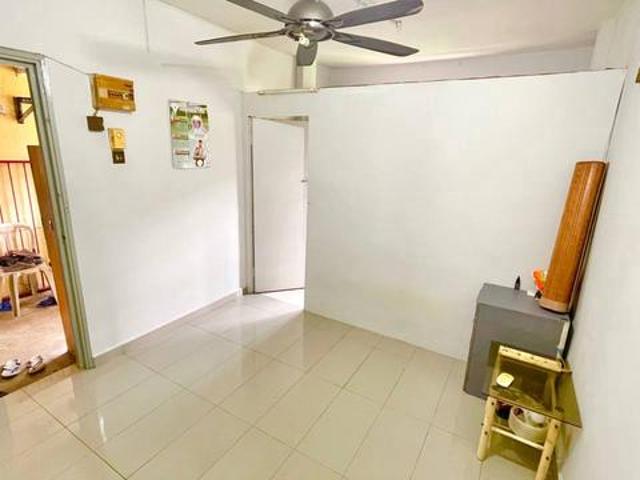 FULL LOAN LEVEL 1 Flat Taman Dato Ahmad Razali Ampang KL CHEAPEST