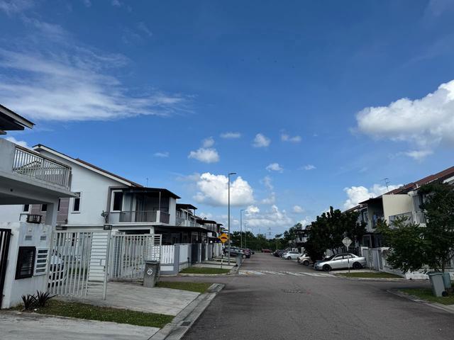 Full Loan Meridin East Pasir Gudang The Greenway Double Storey House