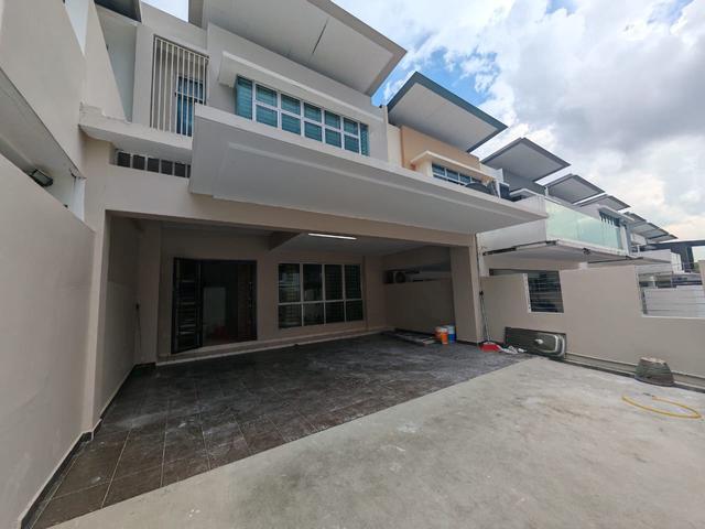 Full Loan Nusa Sentral Below Market Double Storey House Near Horizon