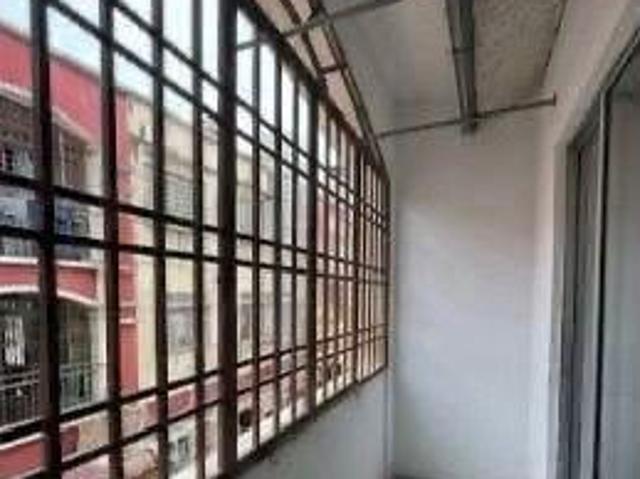 Full loan Shop apartment Freehold 602sqft freehold 1st Floor