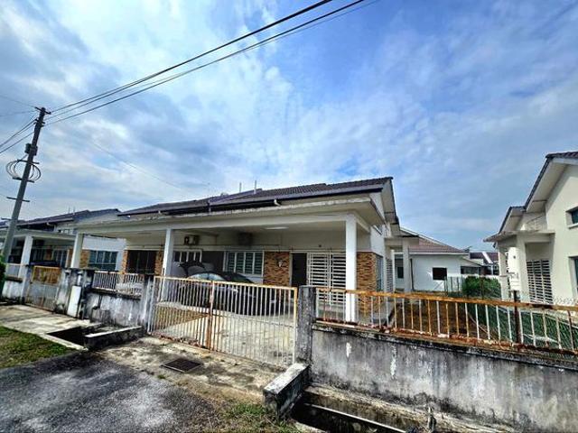 FULL LOAN Single Storey Semi D Taman Intan Baiduri Salak Tinggi Sepang