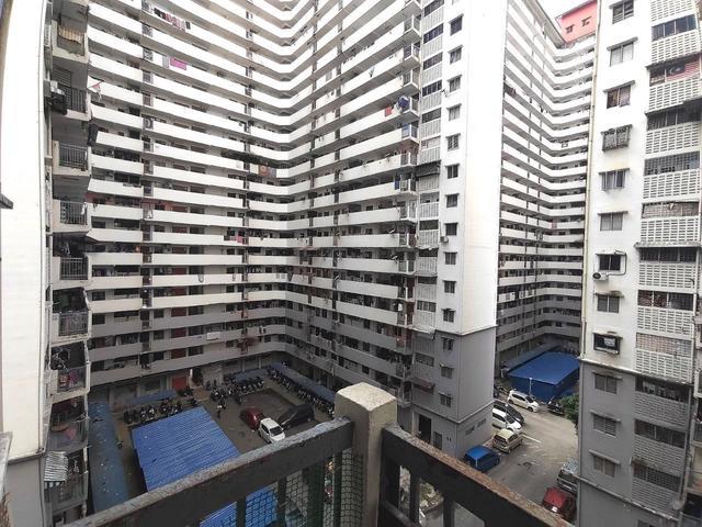 FULL LOAN Putra Ria Apartment Bangsar Kuala Lumpur