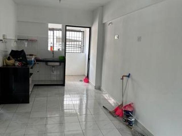 FULL LOAN Pusat Bayan Apartment at Bayan Lepas Airport For Sale