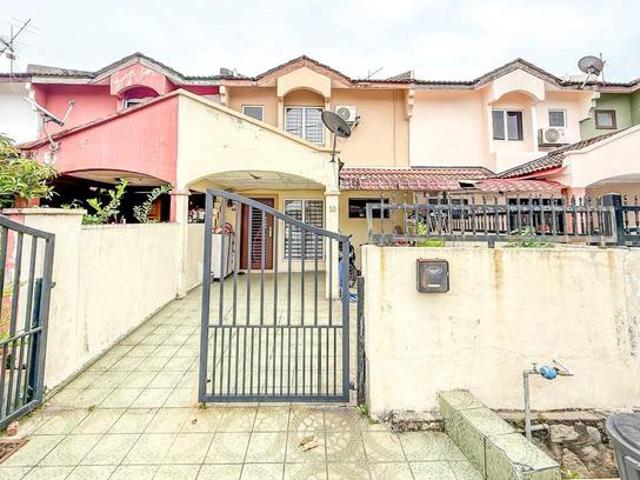 FULL LOAN Renovated Double Storey Terrace Taman Sri Indah Cheras