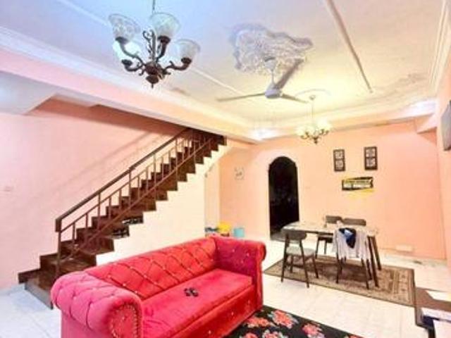 FULL LOAN RENOVATED Jalan Sekuntum Taman Bukit Dahlia