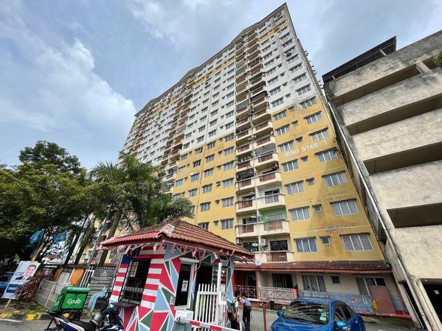 FULL LOAN RENOVATED Laksamana Puri Condominium Batu Caves Gombak