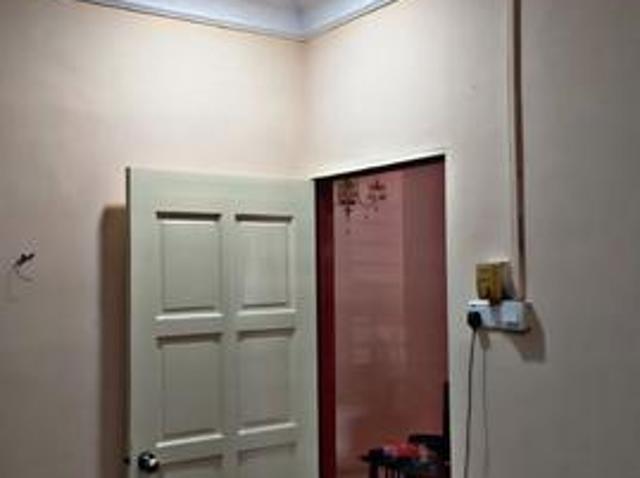 Full loan renovated single storey kapar klang