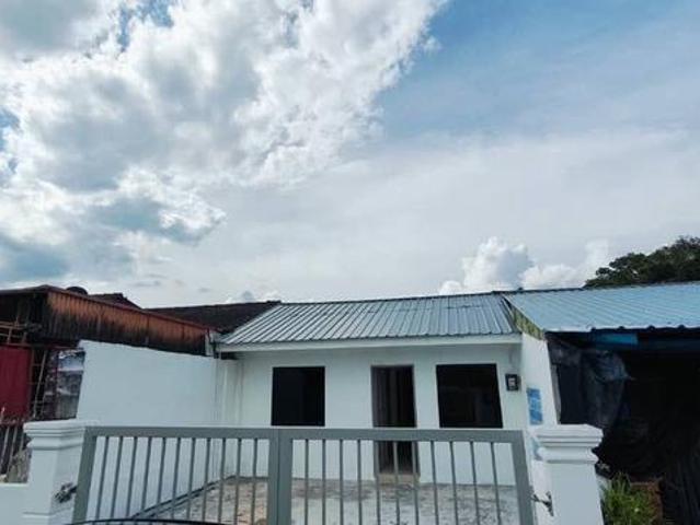 Full Loan Renovated Tmn Ungku Tun Aminah Skudai