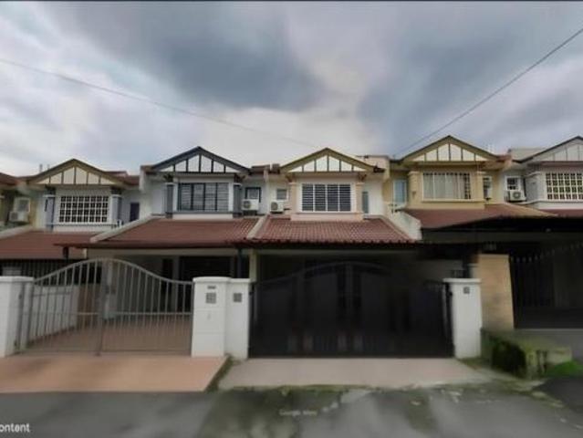 Full Loan Renovated 2 Storey Taman Prima Saujana kajang