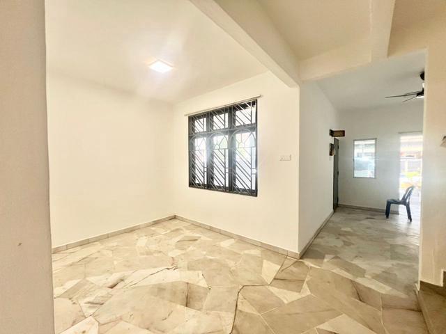 FULL LOAN Rumah 2Tgkt Kapar Batu 7 klang 4bilik Open Title Tmn Sementa