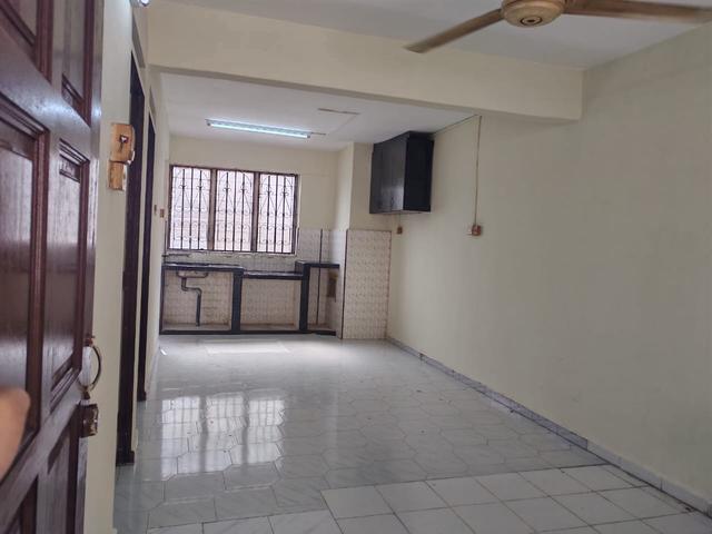Full Loan With Cash Back Flat At Ungku Tun Aminah Skudai