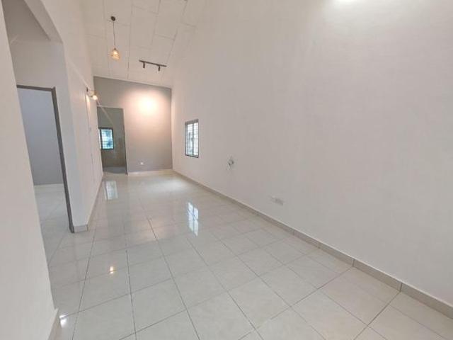 Full Loan Taman Mengkibol Kluang Single Storey End Lot unit
