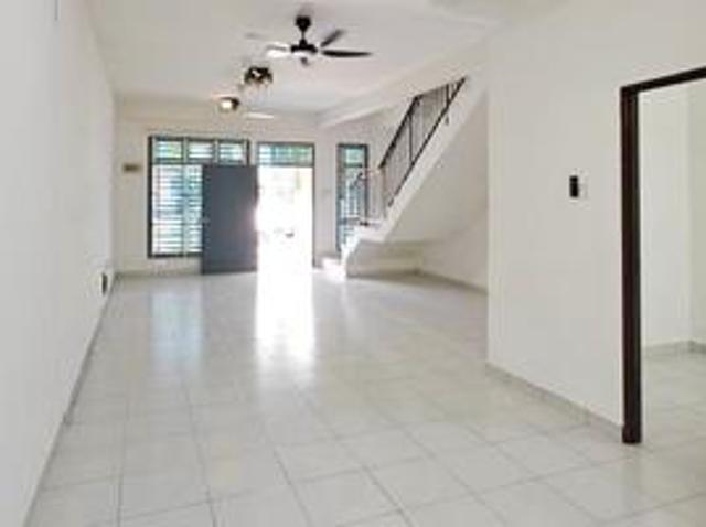 Full Loan Taman Scientex Senai balcony terrace freehold 4 bedrooms