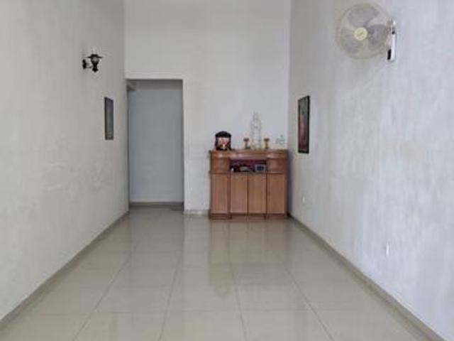 Full Loan Taman Perling Single Storey Good Condition