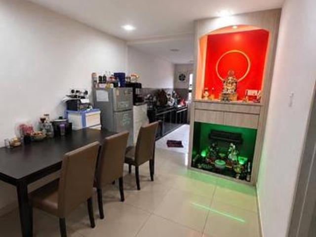 Full Loan Taman Universiti Fully Renovated Dekat Aeon Mall Sekolah
