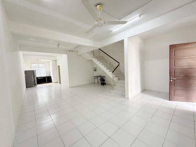 FULL LOAN Tebrau Ria Desa Tebrau Double Storey Unblock View Taman Gaya