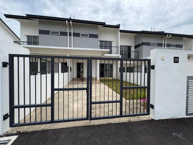 FULL LOAN Teres 2Tingkat NEAR KOLEJ YPJ Taman Puncak Warisan