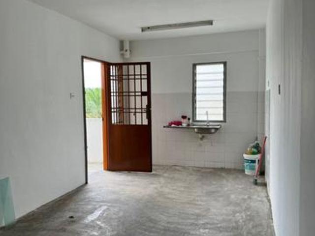 Full Loan unit plentong flat 753sqft 3bed original unit
