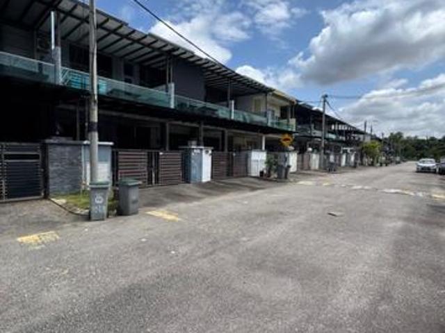 Full Loan UnitLA GardenPulai Jaya SkudaiDouble Storey 18x65 ft