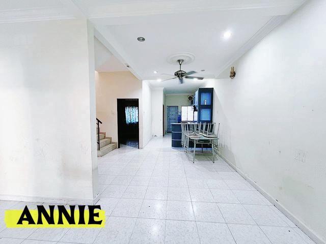 Full LoanCash on handRenovated2 Storey Terrace near Jawi Tol