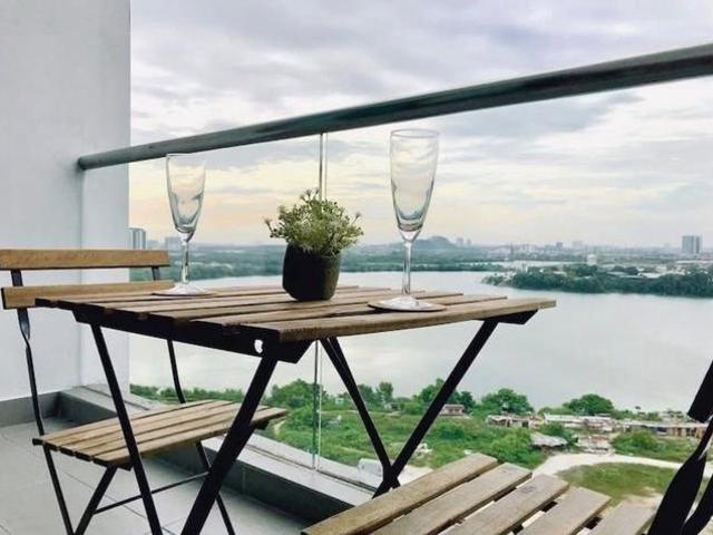 Full LoanCash Back RM1K Book Skyvilla Disland Puchong For Sale