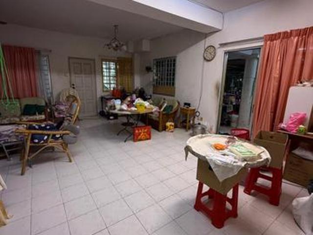 Full loanKulai Jalan Nuri Double Storey Terrace Corner House